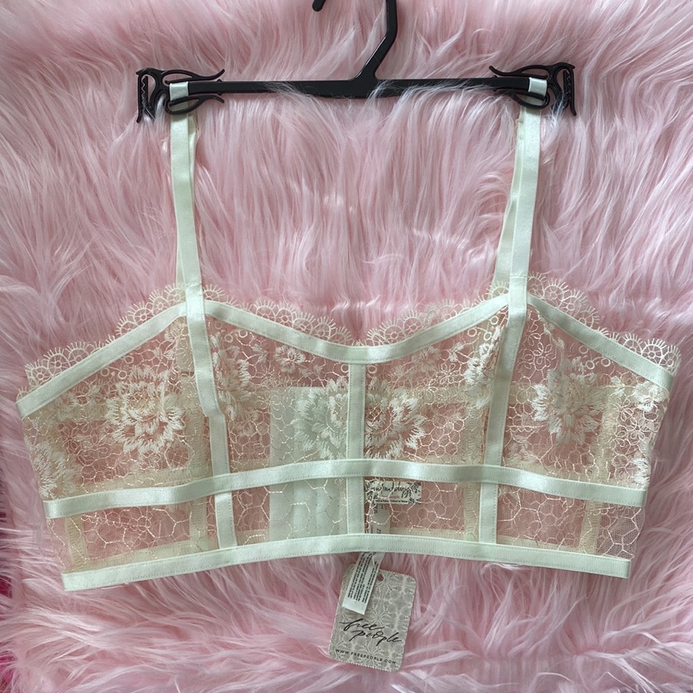 🤎Free People sheer lace corset style bra🤎